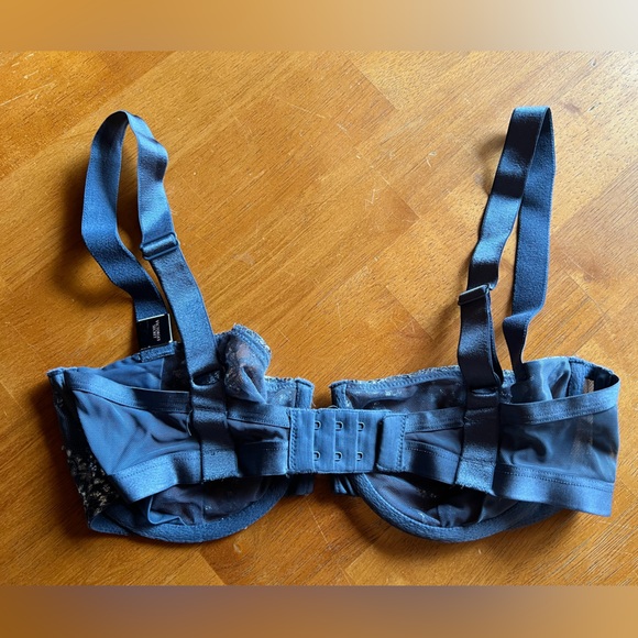 NWT’s Victorias Secret Bra - Picture 3 of 7